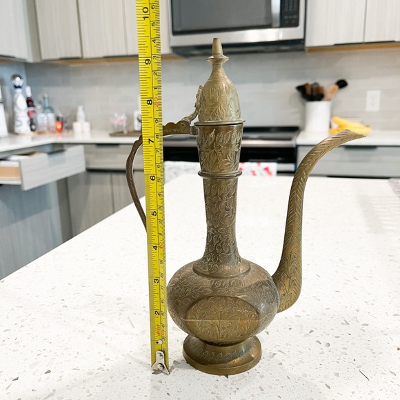 Handmade Vintage solid brass aftaba ewer. 1960’s India Surah Dallah Teapot. - Picture 8 of 8